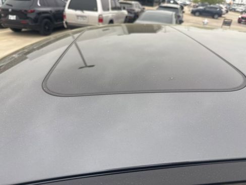 Used 2023 MAZDA CX-9 Touring image 9