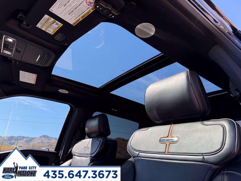 Used 2024 Ford F350 Platinum w/ FX4 Off-Road Package AWD/4WD image 28