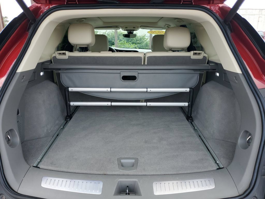 Used 2020 Cadillac XT5 Premium Luxury FWD image 8