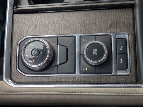 Used 2019 Ford Expedition Max Limited w/ Equipment Group 302A image 26