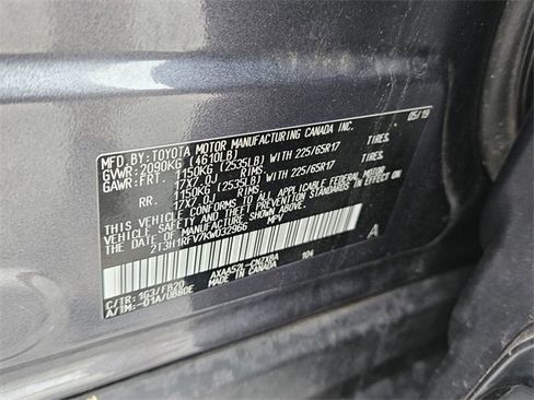 Used 2019 Toyota RAV4 LE image 18