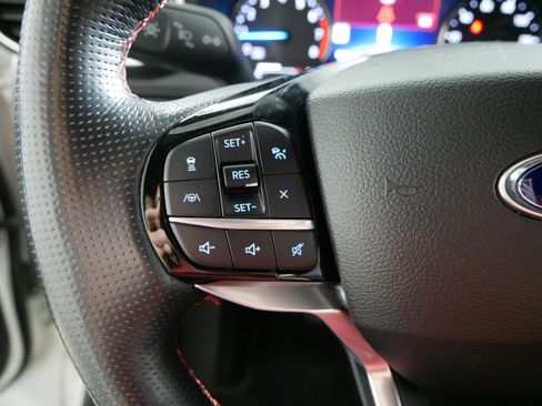 Used 2022 Ford Explorer ST-Line AWD/4WD image 27