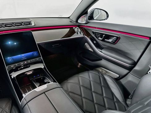 Certified 2024 Mercedes-Benz Maybach S 680 4MATIC image 26