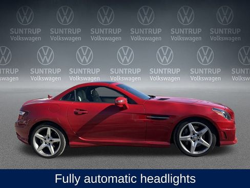 Used 2016 Mercedes-Benz SLK 300 image 7