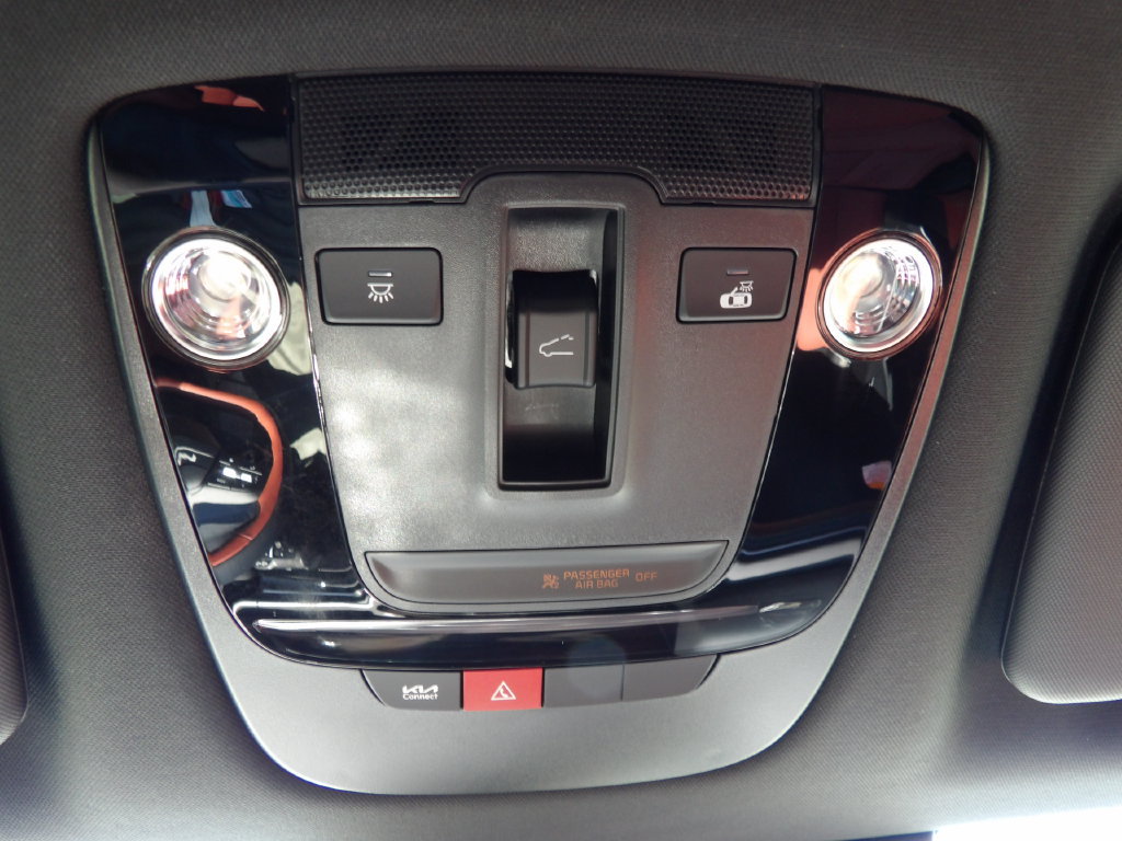 New 2026 Kia Sportage SX FWD image 23