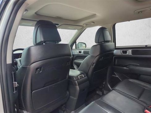 Used 2024 Hyundai Santa Fe Limited FWD image 17
