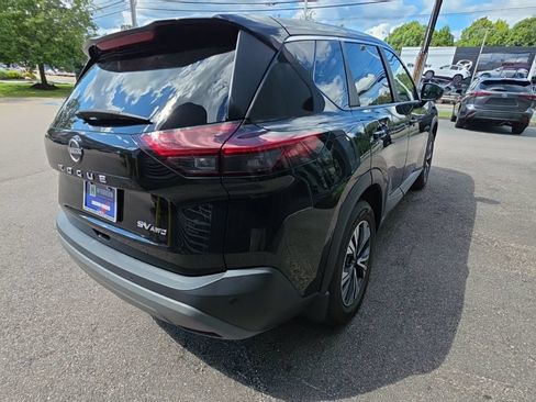 Used 2023 Nissan Rogue SV AWD/4WD image 5