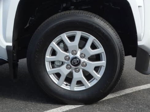 Used 2025 Toyota Tacoma SR5 image 8