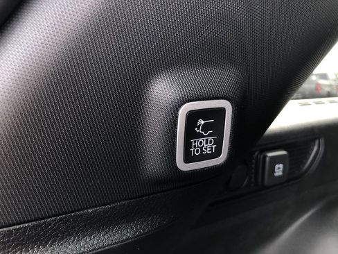 New 2026 Jeep Grand Cherokee Limited AWD/4WD image 18