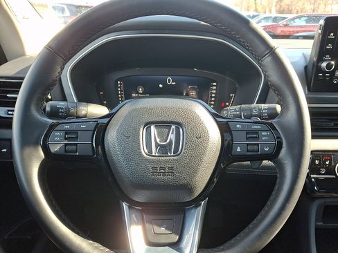 Certified 2025 Honda Pilot Elite image 18