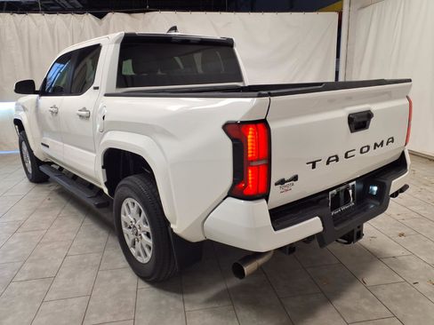 Used 2024 Toyota Tacoma SR5 image 7