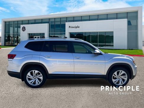 Used 2018 Volkswagen Atlas SE image 5