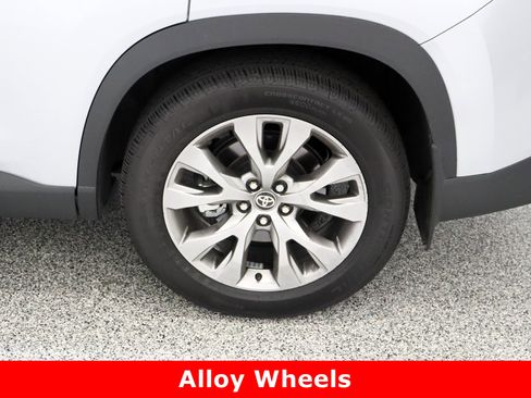 Certified 2024 Toyota Grand Highlander Limited image 10