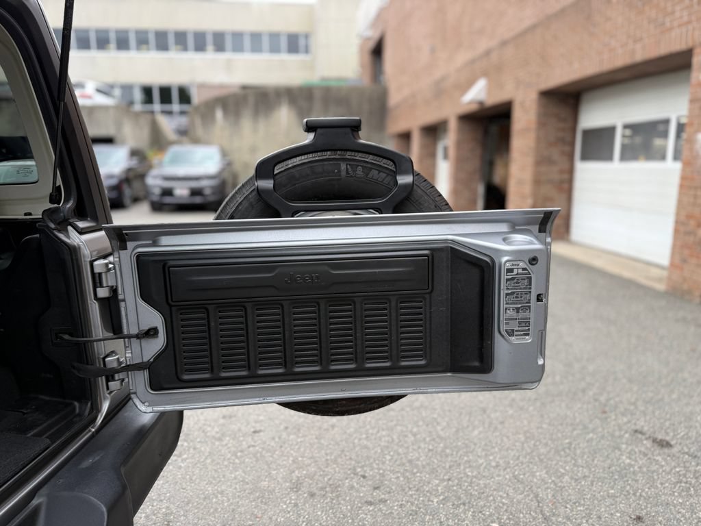 Used 2020 Jeep Wrangler Unlimited Sport S AWD/4WD image 29