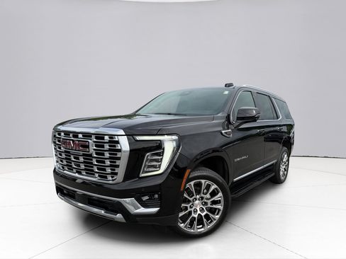 Used 2025 GMC Yukon Denali AWD/4WD image 1