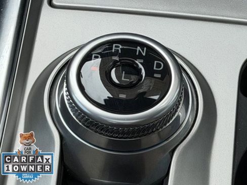 Used 2023 Ford Explorer Limited w/ Limited Technology Package image 19