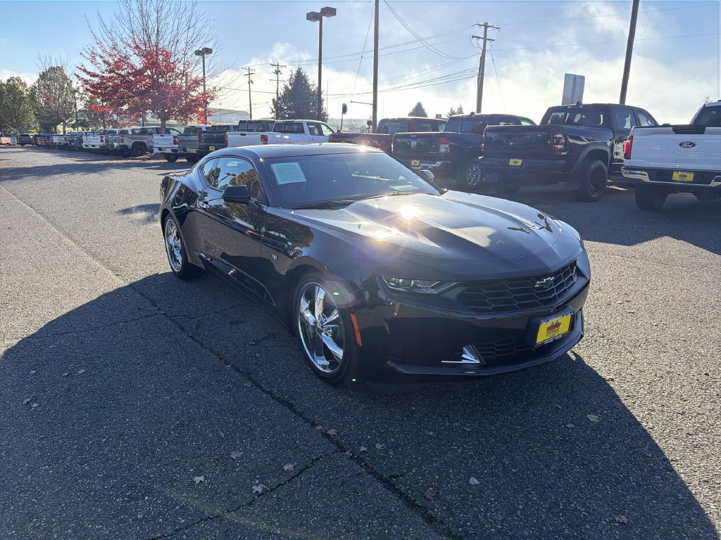 Certified 2022 Chevrolet Camaro LT w/ RS Package RWD image 3