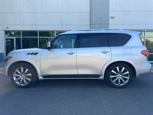 Used 2014 INFINITI QX80 4WD w/ Theater Package image 8