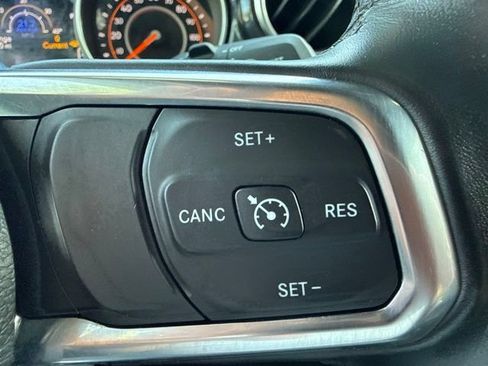 Used 2020 Jeep Wrangler Unlimited Sahara AWD/4WD image 20
