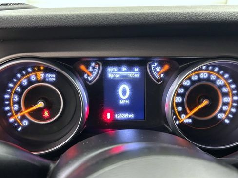 Used 2018 Jeep Wrangler Unlimited Sport S AWD/4WD image 16