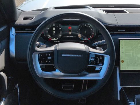 New 2026 Land Rover Range Rover Long Wheelbase SE AWD/4WD image 14