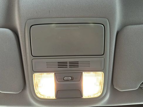Used 2017 Honda CR-V LX image 24