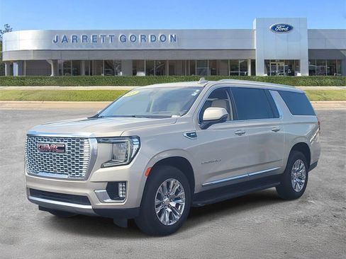 Used 2021 GMC Yukon XL Denali RWD image 2