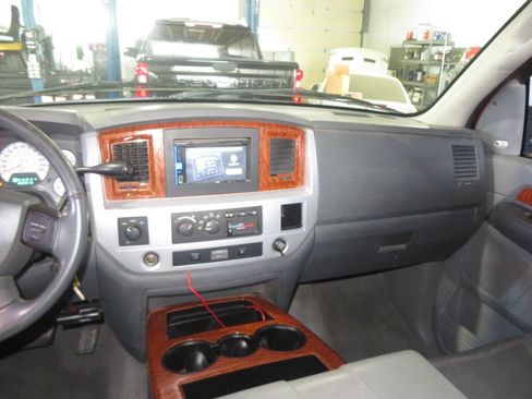 Used 2006 Dodge Ram 2500 Truck Laramie AWD/4WD image 38