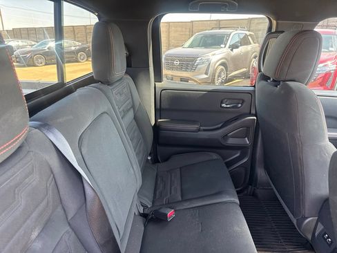 Certified 2025 Nissan Frontier PRO-4X w/ Pro Convenience Package AWD/4WD image 30