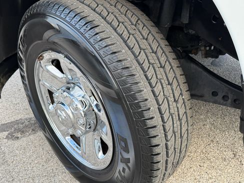 Used 2024 RAM 2500 Tradesman w/ Chrome Appearance Group image 25