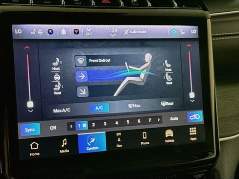 Used 2023 Jeep Grand Cherokee Limited w/ Luxury Tech Group II AWD/4WD image 14