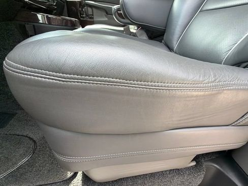 Used 2015 Chevrolet Express 2500 RWD image 49