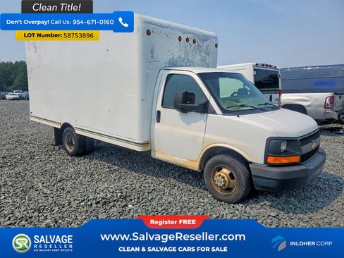 Used 2018 Chevrolet Express 3500 w/ Driver Convenience Package RWD image 5
