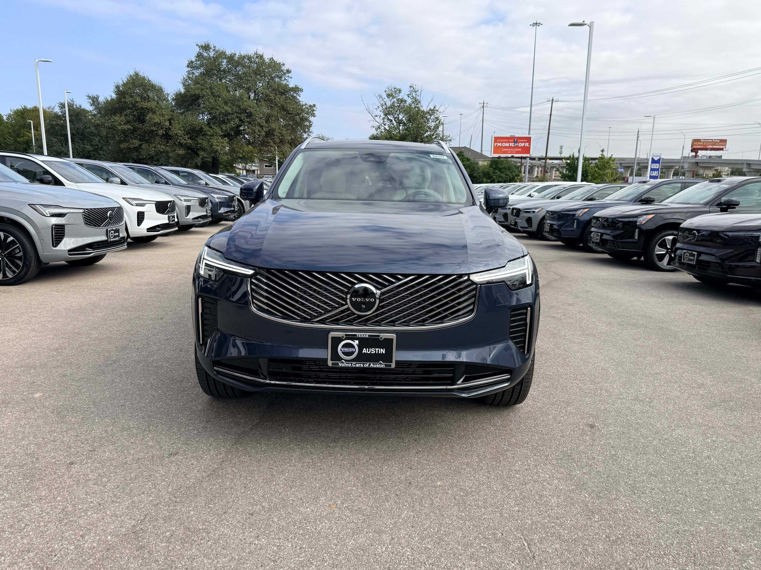 Used 2026 Volvo XC90 B6 Ultra w/ Protection Package AWD/4WD image 9