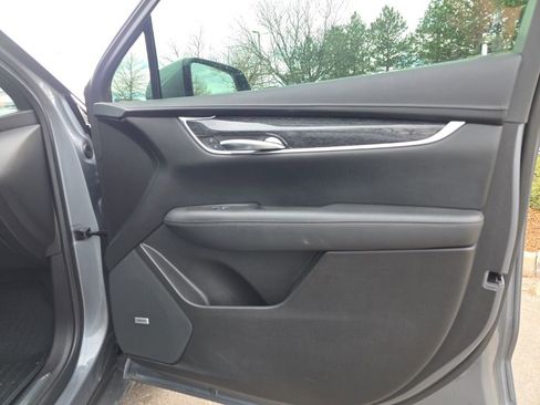 Used 2021 Cadillac XT5 Premium Luxury image 22