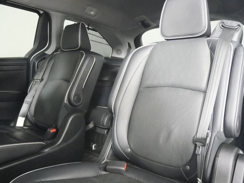 Used 2022 Honda Odyssey Elite image 15