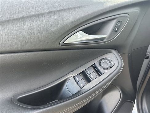 Used 2021 Buick Encore GX Preferred w/ Cold Weather Comfort Package image 22