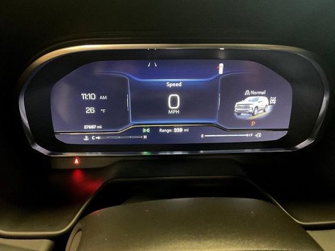 Used 2023 Chevrolet Suburban Z71 w/ Luxury Package image 6