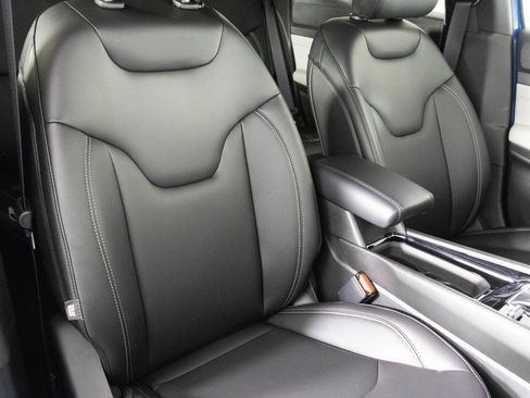 New 2026 Jeep Compass Limited image 33