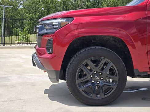 New 2025 Chevrolet Colorado Z71 w/ Z71 Convenience Package 2 AWD/4WD image 7