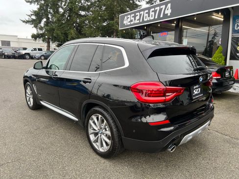 Used 2018 BMW X3 xDrive30i w/ Executive Package image 3
