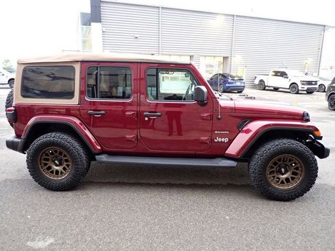 Used 2021 Jeep Wrangler Unlimited Sahara w/ LED Lighting Group AWD/4WD image 7