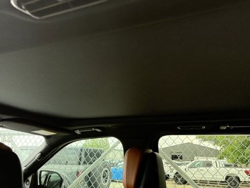 Used 2021 Lincoln Navigator Reserve w/ Luxury Package image 19