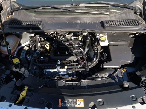 Used 2019 Ford Escape SE image 11