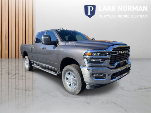 New 2026 RAM 2500 Tradesman image 2