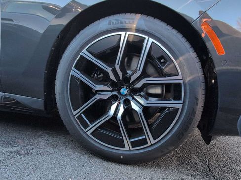 Used 2026 BMW 750e xDrive w/ Executive Package AWD/4WD image 14
