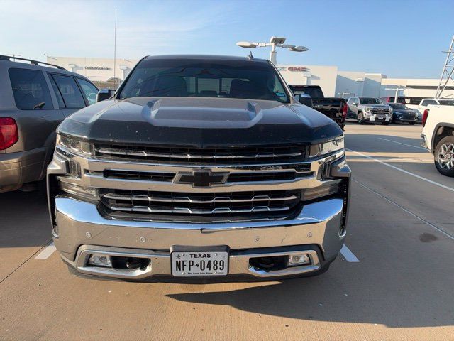 Used 2020 Chevrolet Silverado 1500 LTZ w/ LTZ Texas Edition RWD image 3