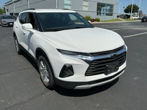 Used 2020 Chevrolet Blazer LT FWD image 3
