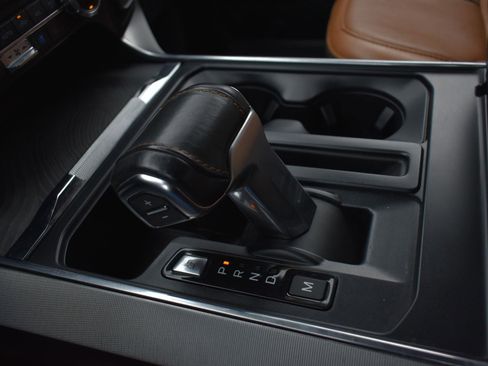 Used 2022 Ford F150 Platinum w/ Trailer Tow Package image 27