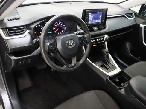 Used 2021 Toyota RAV4 XLE FWD image 13